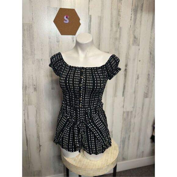 Woman’s romper - Picture 1 of 8